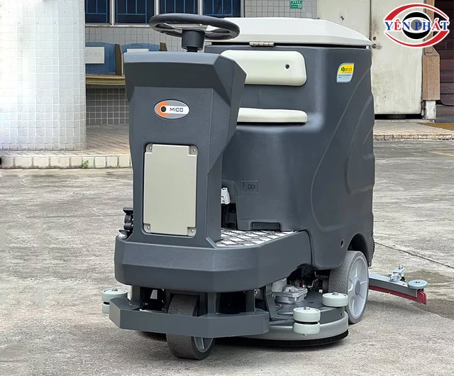 máy chà sàn Mico ngồi lái