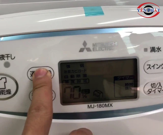  máy hút ẩm Mitsubishi Thiết kế thân thiện, điều khiển trực quan
