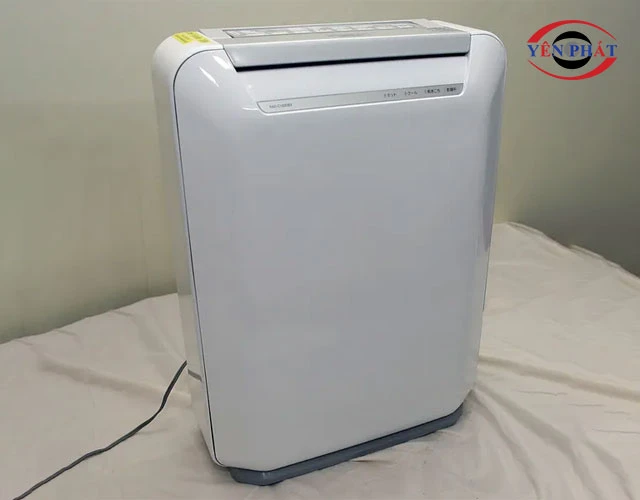 may-hut-am-toshiba-duoc-thiet-ke-tinh-te