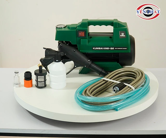 máy xịt rửa xe