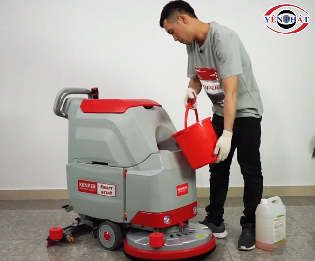Châm nước máy chà sàn Kenper S520B