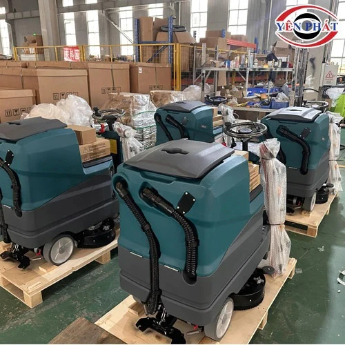 Máy chà sàn ngồi lái Kumisai KMS D7F 5