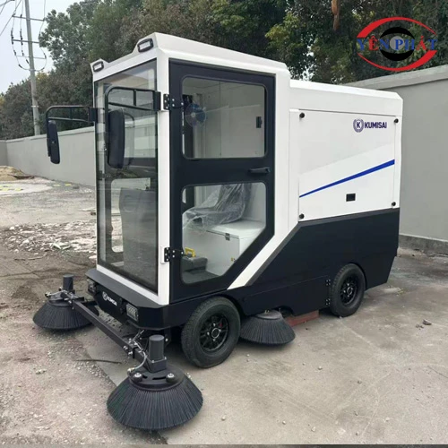 Xe quét rác ngồi lái Kumisai KMS - 240L 4
