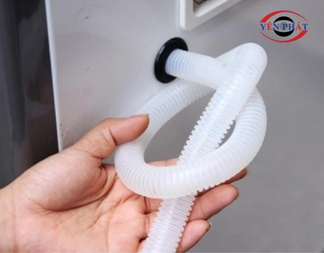 Làm sạch đường ống thoát nước