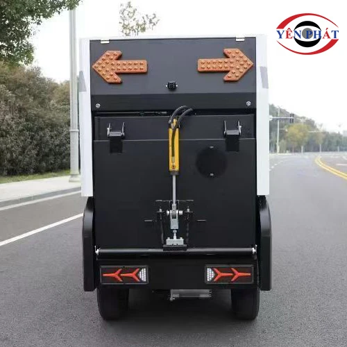 Xe quét rác ngồi lái Kumisai KMS - 1000L 6