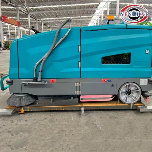 Xe quét rác chà sàn Kumisai KMS 1450XS 3