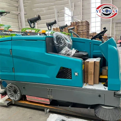 Xe quét rác chà sàn Kumisai KMS 1450XS 4