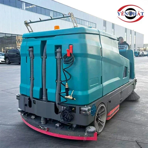 Xe quét rác chà sàn Kumisai KMS 1450XS 5