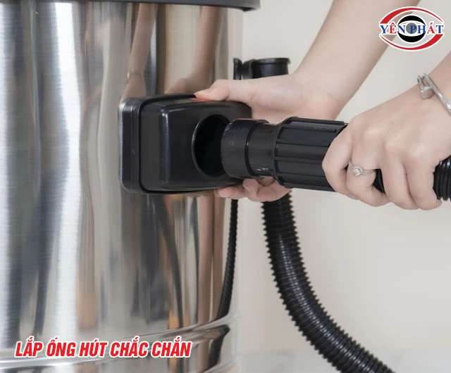 Lắp máy hút bụi công nghiệp Petek PT70H