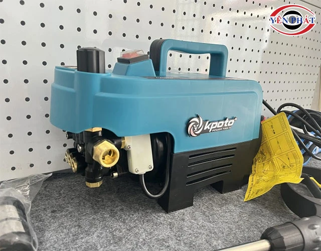 máy rửa xe Kpoto chất liệu bền
