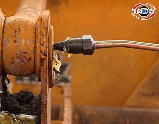 Sử dụng vú bơm mỡ đầu đen DI CHUANG