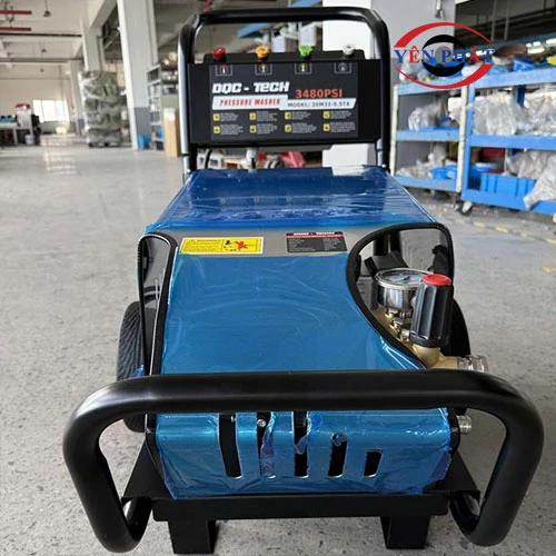Máy rửa xe cao áp DQC - TECH 20M32-5.5T4 8