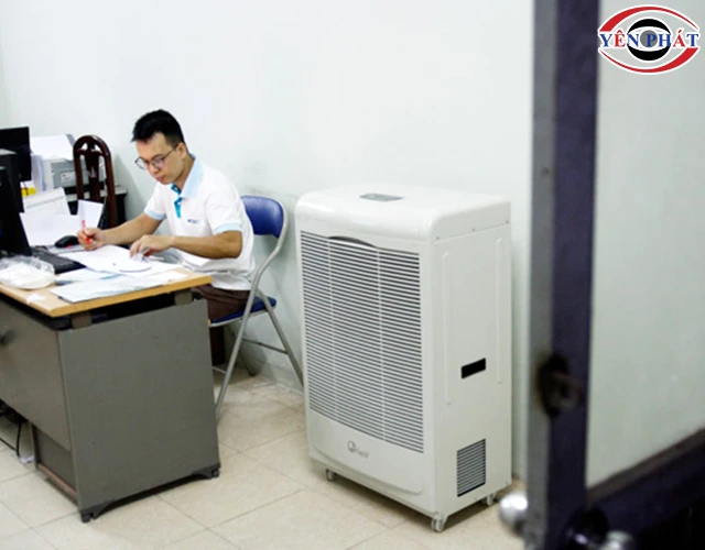 Máy hút ẩm 120L FujiE HM-6120EB